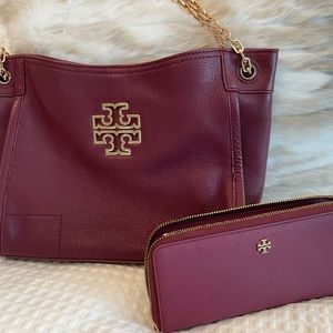 Tory Burch purse and wallet to match